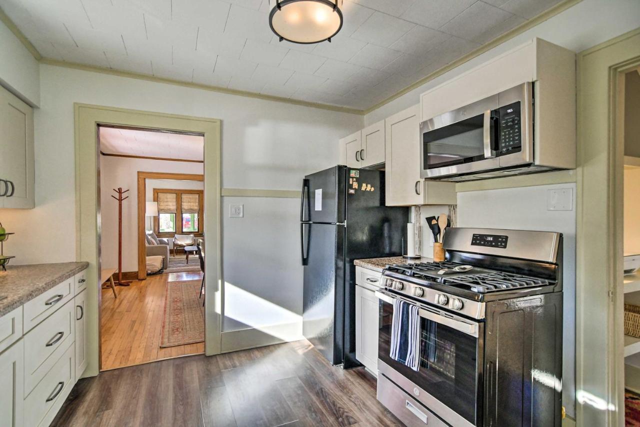 Family-Friendly Des Moines Retreat With Patio! Villa Eksteriør billede